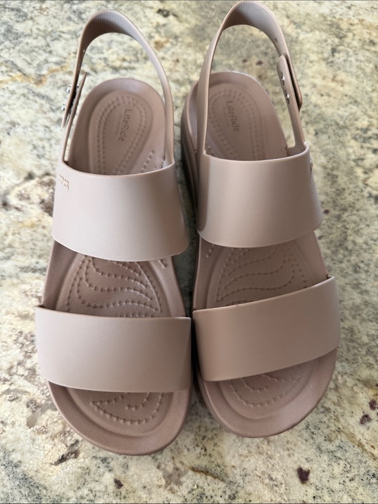 CROCS Shoes - NEW without box Lightweight Slingback Sandals in Blush Pink size 8 women’s